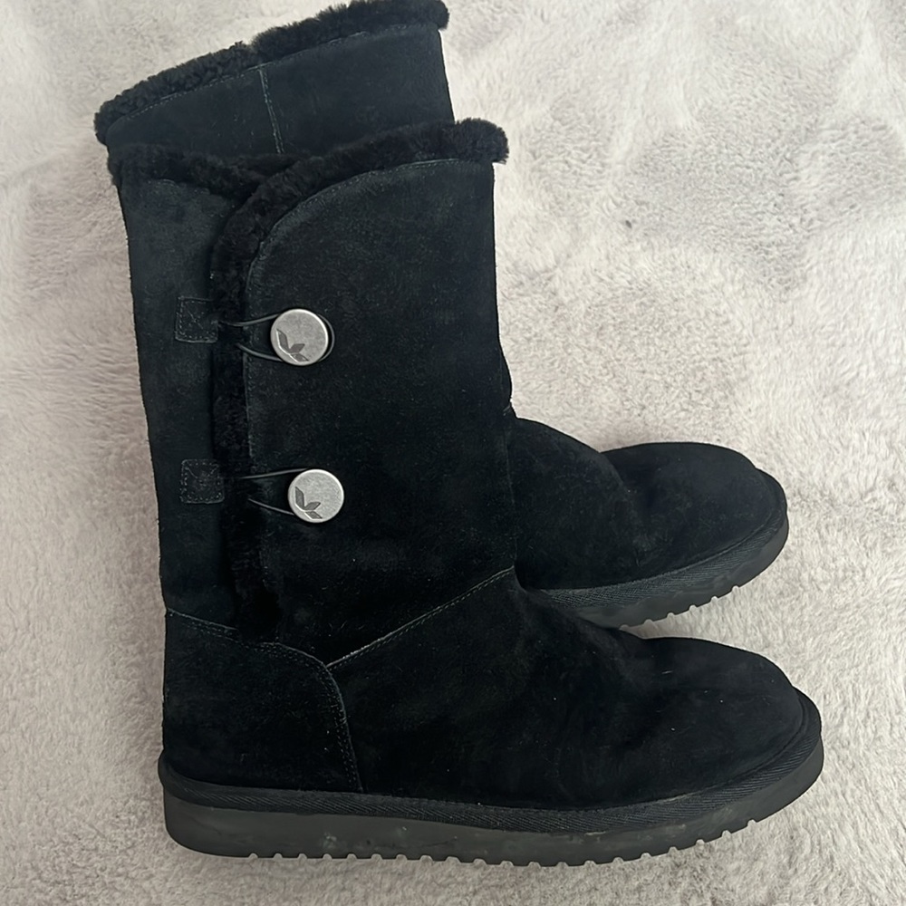 Kookaburra by UGGS black boots with buttons size 10